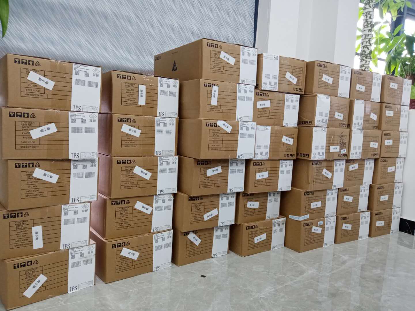  臺(tái)達(dá)24V/DC直流電源 35W-350W功率段都有大批量現(xiàn)貨，價(jià)格絕對(duì)有優(yōu)勢(shì)